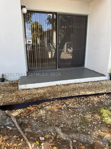 7235 NW 179th Street Hialeah FL 33015