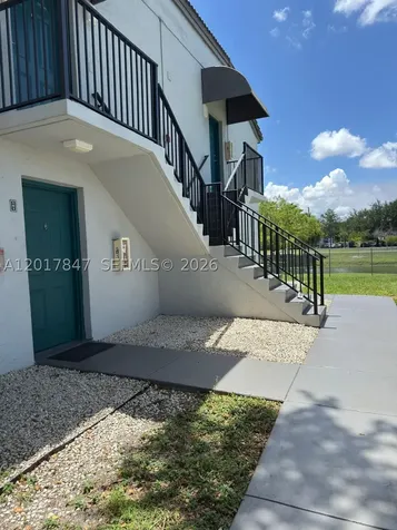 7235 NW 179th Street Hialeah FL 33015