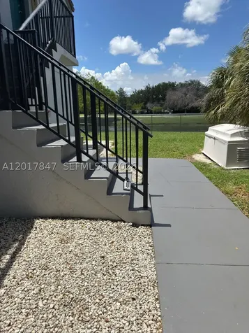 7235 NW 179th Street Hialeah FL 33015