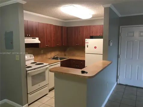 7235 NW 179th Street Hialeah FL 33015
