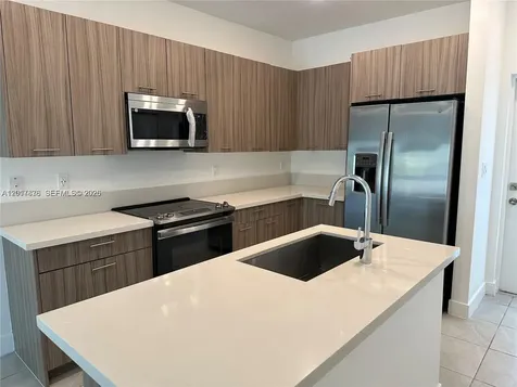 8201 NW 41st Street Doral FL 33166