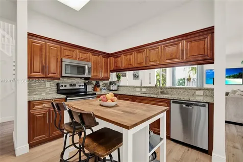 10851 London Street Cooper City FL 33026