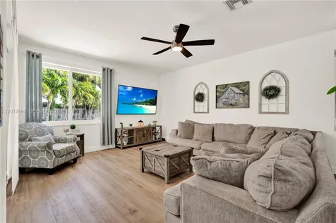 10851 London Street Cooper City FL 33026