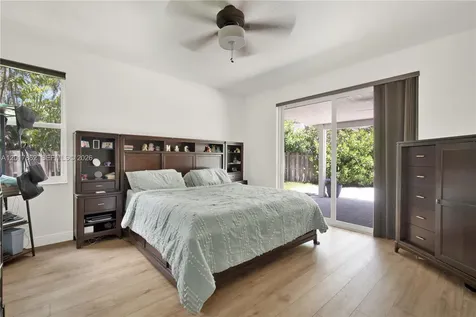 10851 London Street Cooper City FL 33026