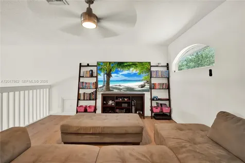 10851 London Street Cooper City FL 33026
