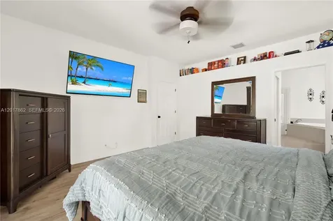10851 London Street Cooper City FL 33026