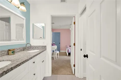10851 London Street Cooper City FL 33026