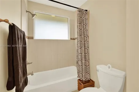 10851 London Street Cooper City FL 33026