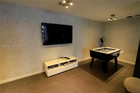 2100 Park Avenue Miami Beach FL 33139