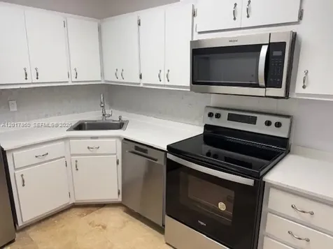 9381 E Bay Harbor Drive Bay Harbor Islands FL 33154