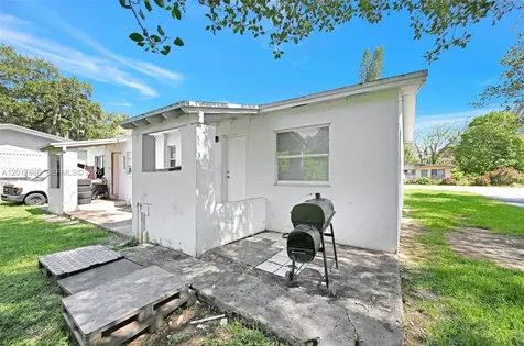 577 NW 90th Street El Portal FL 33150