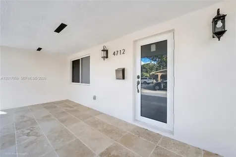 4712 SW 2nd Terrace Miami FL 33134