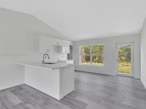 2401 E 11th Street Lehigh Acres FL 33936