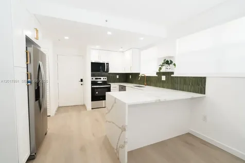 3052 SW 27th Avenue Miami FL 33133