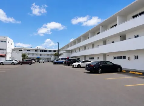 5611 W 25th Court Hialeah FL 33016