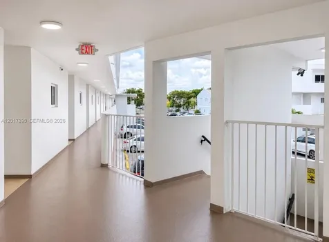 5611 W 25th Court Hialeah FL 33016