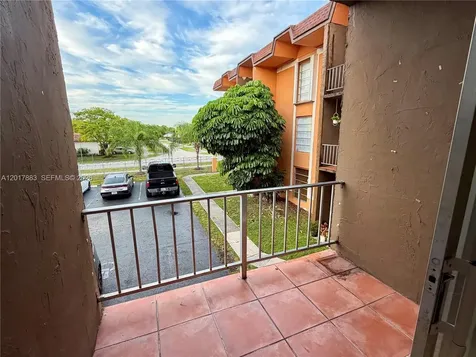 9429 SW 76th Street Miami FL 33173