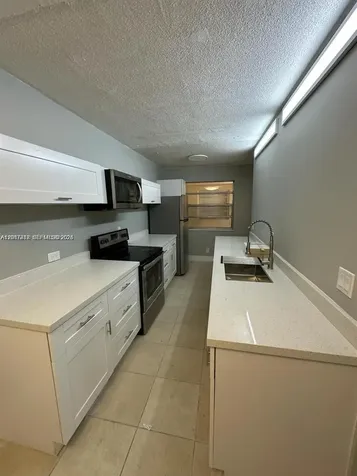 1100 NE 1st Court Hallandale Beach FL 33009