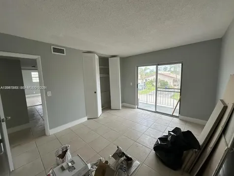1100 NE 1st Court Hallandale Beach FL 33009
