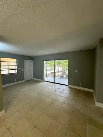 1100 NE 1st Court Hallandale Beach FL 33009