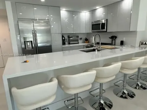 5401 Collins Avenue Miami Beach FL 33140