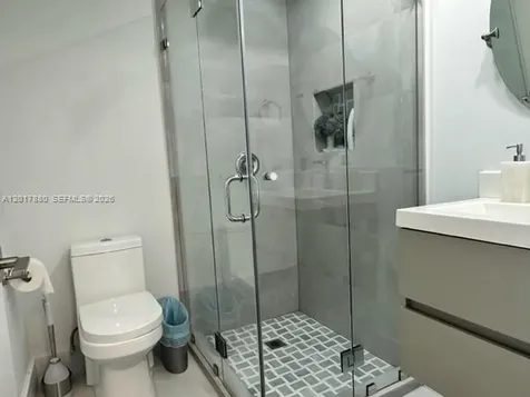 5401 Collins Avenue Miami Beach FL 33140