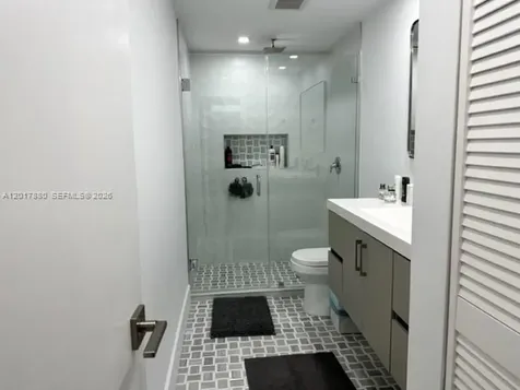 5401 Collins Avenue Miami Beach FL 33140