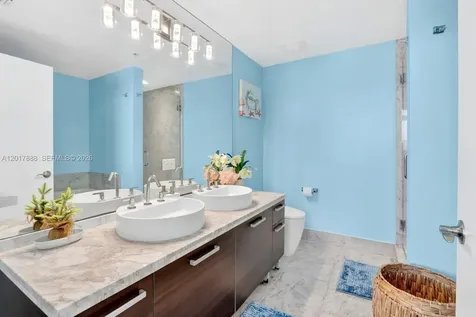 244 Biscayne Boulevard Miami FL 33132