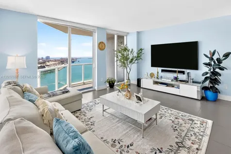 244 Biscayne Boulevard Miami FL 33132
