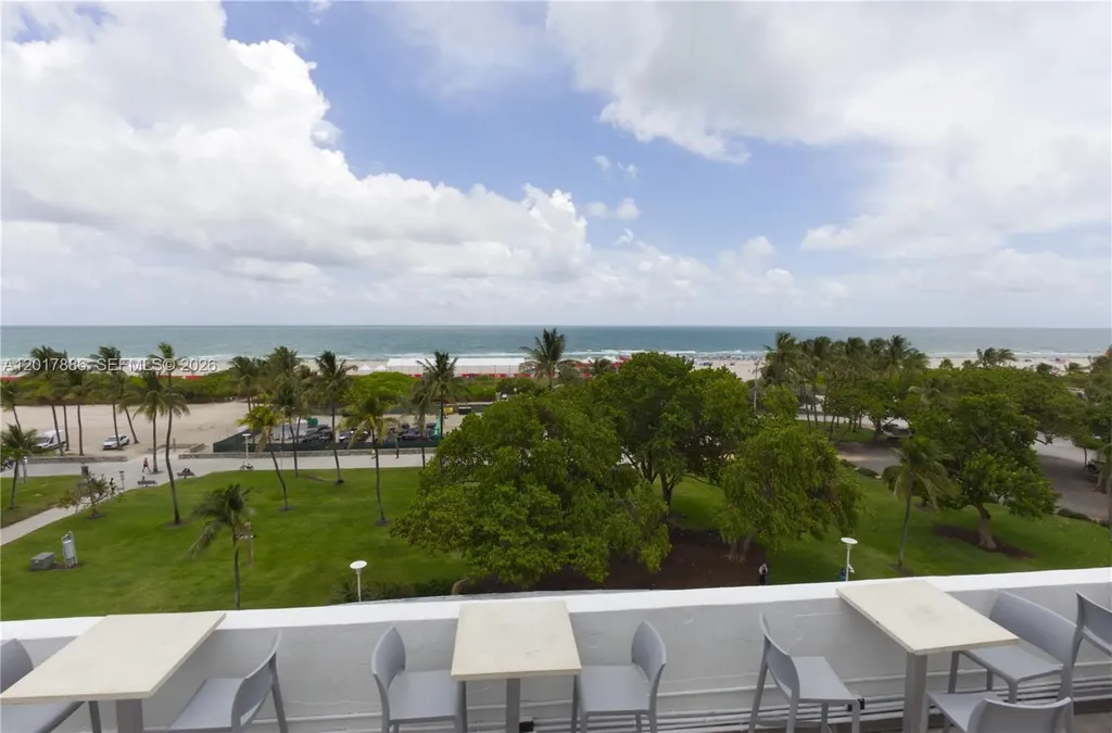 1036 Ocean Drive Miami Beach FL 33139