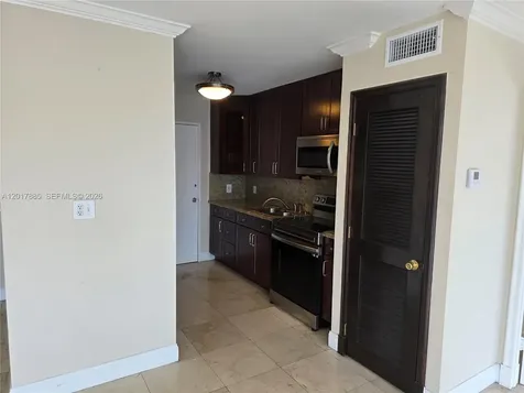 9800 W Bay Harbor Drive Bay Harbor Islands FL 33154