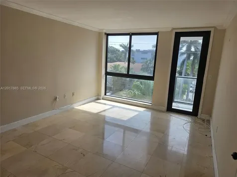 9800 W Bay Harbor Drive Bay Harbor Islands FL 33154