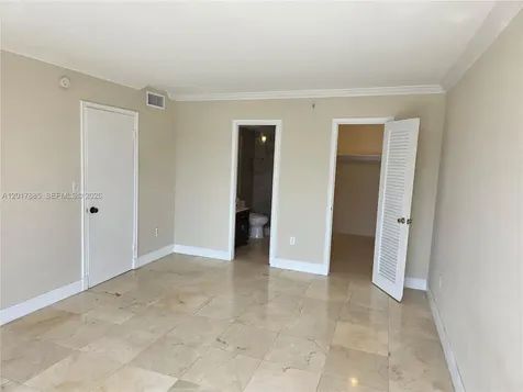 9800 W Bay Harbor Drive Bay Harbor Islands FL 33154