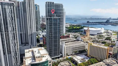 121 NE 5th Street Miami FL 33132