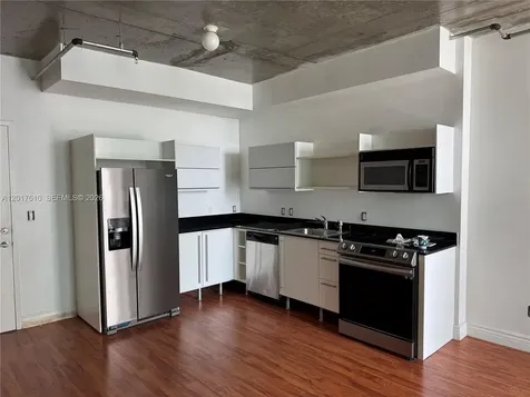 690 SW 1st Court Miami FL 33130