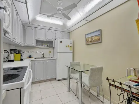 3113 S Ocean Drive Hallandale Beach FL 33009