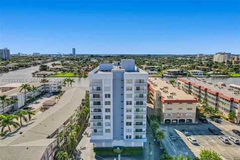3113 S Ocean Drive Hallandale Beach FL 33009