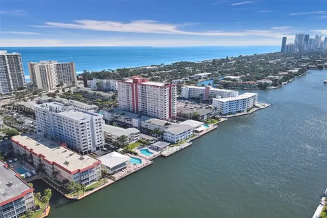 3113 S Ocean Drive Hallandale Beach FL 33009