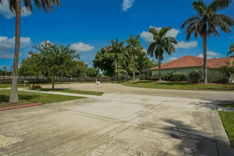 2575 Muirfield Terrace Homestead FL 33035