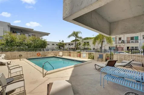 7850 Byron Avenue Miami Beach FL 33141