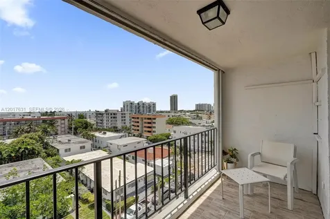 7850 Byron Avenue Miami Beach FL 33141