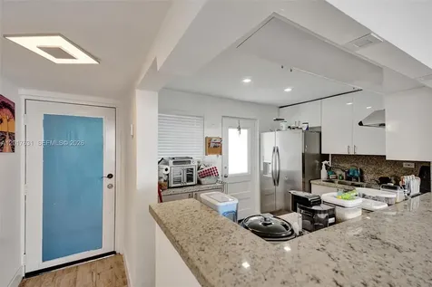 7850 Byron Avenue Miami Beach FL 33141