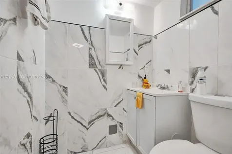 7850 Byron Avenue Miami Beach FL 33141