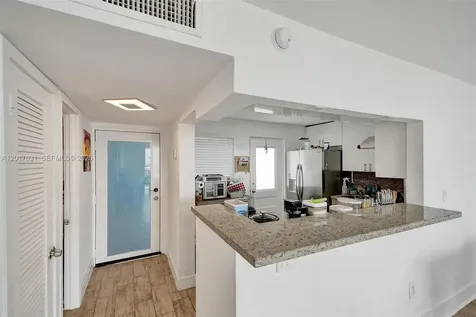 7850 Byron Avenue Miami Beach FL 33141