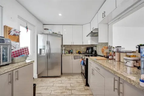 7850 Byron Avenue Miami Beach FL 33141