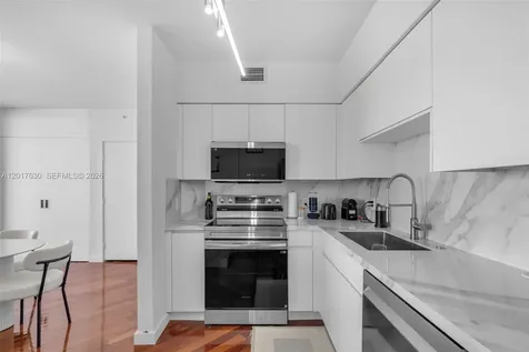 1330 West Avenue Miami Beach FL 33139