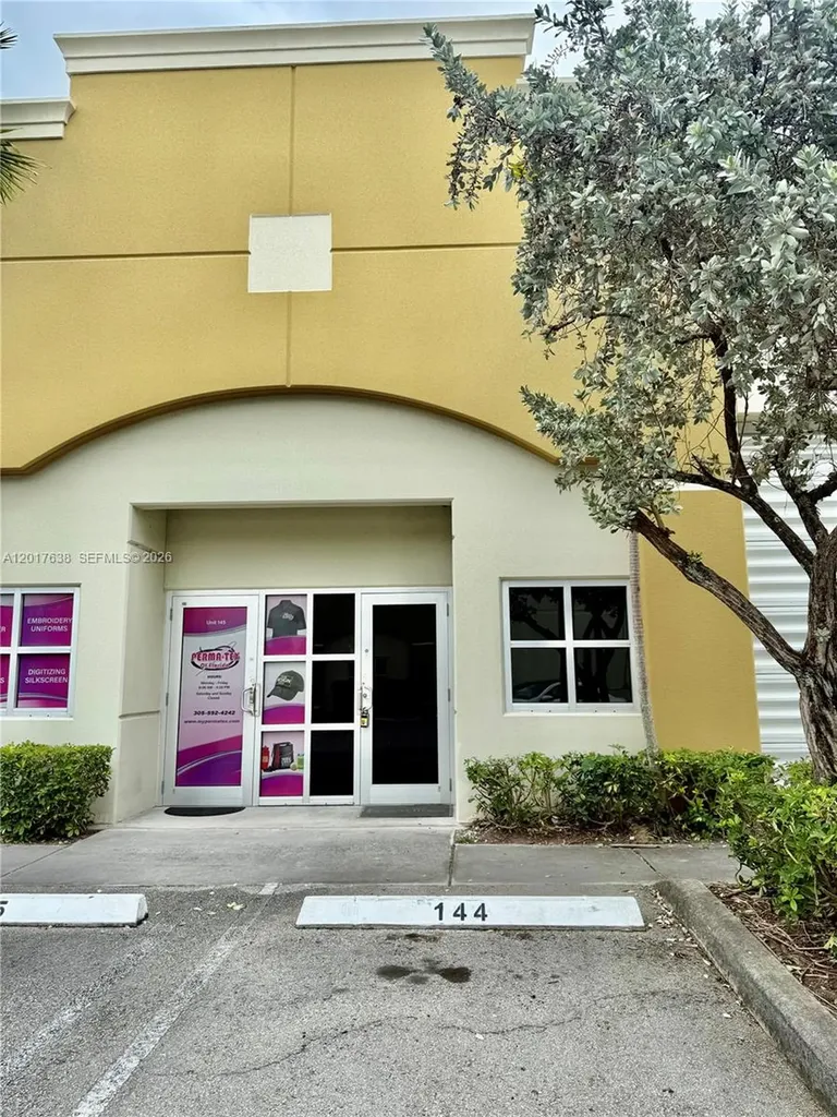 2061 NW 112th Avenue Sweetwater FL 33172
