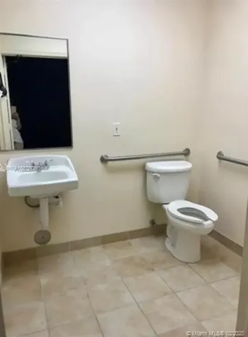 2061 NW 112th Avenue Sweetwater FL 33172