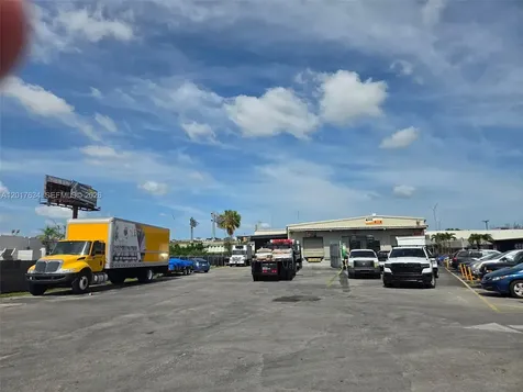 7500 NW 74th Avenue Medley FL 33166