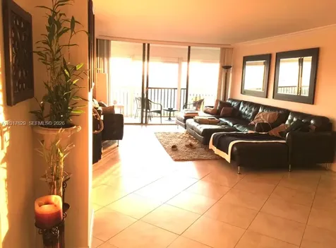 3731 N Country Club Drive Aventura FL 33180